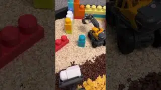 Construction Site - Tuff Tray Ideas for Toddlers #fok #tufftrayideas