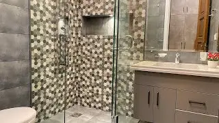 Washroom design 6' x 6' [feet] || small bathroom tiles design