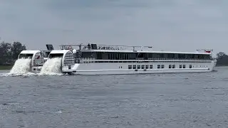 ELBE PRINCESSE auf der Elbe zu Tal Höhe Dornburg