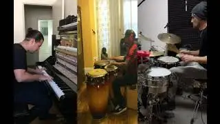 Playing the drums on a shorts of Alfredo Ridriguez & Pedrito Martinez