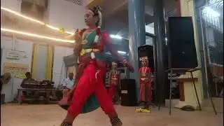 Meenakshi thiruvaibavam...