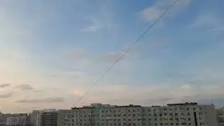 Nori altostratus, altocumulus, cirrus şi cumulus fractus &icirc;n după-amiaza zilei de 4 decembrie 