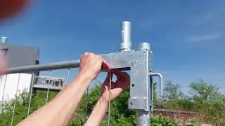 Montage Vabeg Eckmodul f&uuml;r Bauzaun als Schildaufsatz