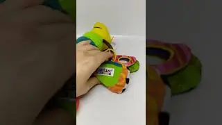 Подвеска погремушка Бабочка Lamaze