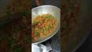 Aaj humne banaya hai drumstic  (Sahajan) ke phoolon ki sabzi
