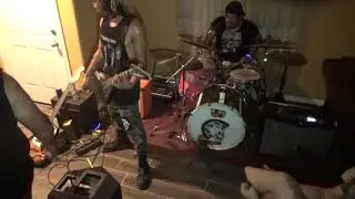 Manoz Zuziaz  with Mike *Supergroup
