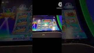 #subscribe #gamblingmachine #casinogame #gamblinggame #jackpot #slotmachine #slotmachinejackpot