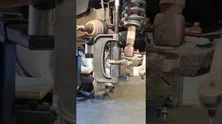 Ball joint press DEMO. #mechanic #automobile #balljoint