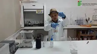 Preparo de solução de NaOH a 0,1 M