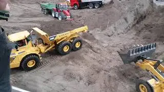 Baumaschinen im Ma&szlig;stab 1:8 Leipzig