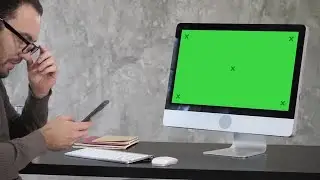 Computer With A Green Screen Stock Video