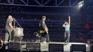 Coldplay - Hymn for the Weekend (Live in Hong Kong - 12 April 2025 - Music of the Spheres Tour)