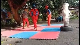 Sparring (Vine & I)
