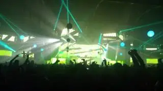 Porter Robinson Lights All Night 2015 (Flicker into Fresh Static Snow) 4k