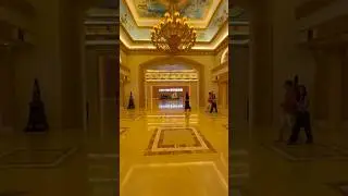 Самый большой мебельный торговый центр в мире! Мебель произведение искусства. Лувр. Казино Монако