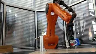PICK PLACE FRAUNHOFER IFF: Reactive grasping using tactile sensors