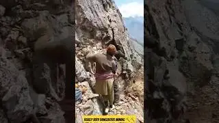 How to Find Gem's in Mountains | Gemstones Mining ⛏️ #geology #quartz #gemshow