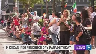 Mexican Independence Day parade takes place in downtown Houston