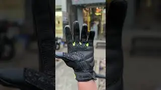 Raida Carbonite Riding Gloves