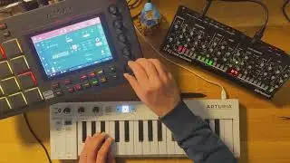 Roland SE-02 Nine Inch Nails (NIN) Closer - analog synthesizer bass sound (no talking)
