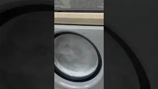 Wascomat W75 mega sudslock during final spin