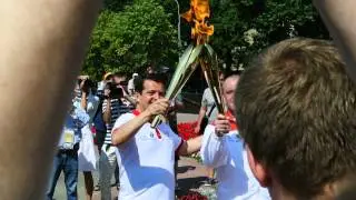 Метшин передает огонь Универсиады тяжелоатлету Деманову #Kazan2013