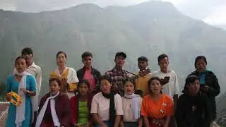 शिखरहरू हिउँले ढाके झैँ....