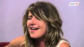 Watch all girl, Afrikaans rock band, Saarkie, perform a cover of 'One Love'