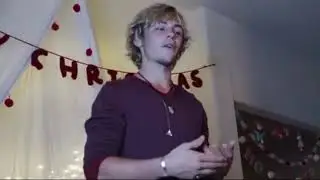 Ross lynch moment hot!! 😂😍😍😍😏😏💖