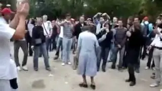 Oma in Feierlaune