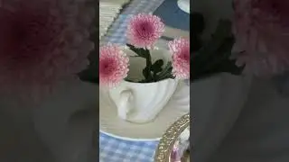 Vintage Easter Table decorations.  Use your old China ☕💐 #easter #eastertableideas