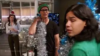 The Flash 4x09 opening scene....