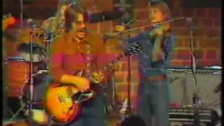 Red Willow Band 1980 - Sure Beats Me / Well You Needn't