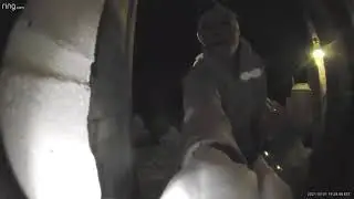 Horrible service! Bad encounter with food delivery woman...