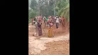 Rwanda: Urutare, Ingorofani: Abanyabwenda na Kamegeli Ildephonse mu kubaka umuhanda wa Bwenda