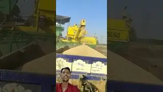 harvester John Deere machine dhaan ki Nikasi Karti hui #farming #johndeere #harvester #machine