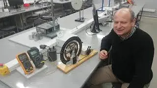 Mechanika. Ćwiczenie: 121. Badanie rezonansu mechanicznego.