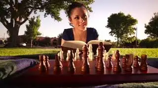 Travis Lance Sosa in Elementary (spanish version)