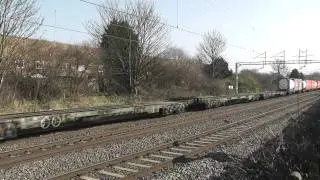 (HD) Freightliner 86609 + Powerhaul 86637 North Through Headstone Lane On 4M54