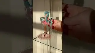 Organise my anime figures ASMR! #asmr #anime #kawaii #hatsunemiku #miku #bloopers #mybloopers