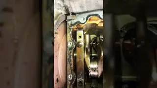 Life hack #3709 how to get torque converter bolts when engine is locked up