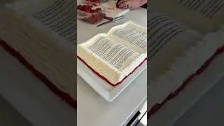 A book cake for my book lover! 📚