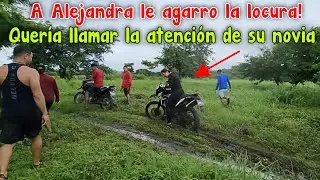 Que gran caída se dio Bessy. Sapo le tiro lodo a Josseline con su moto. Parte  9