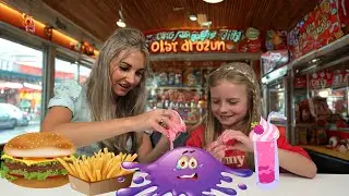 Слайм-Бургер из Slimy Street Food Crush  | Распаковка и Тест Набора!Сюрприз от папы!