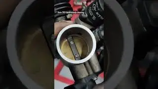 throttlebody cleaning before and after  #ktm #bajaj #200ns #duke #fuelinjector #throttlebody