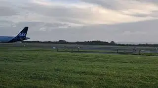 Ground Operations very busy MAN Manchester Airport 29 December 2023.