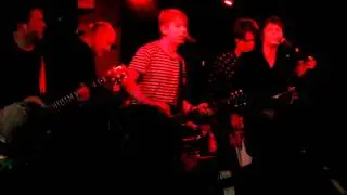 Roger Karlsson.  J&ouml;sses vad jag var sn&aring;l! Live p&aring; Restaurang Sk&aring;l, S&ouml;dermalm. Sthlm.