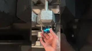 Stick it on a steel surface! #portablesound #magneticportablespeaker #audio #magsafespeaker