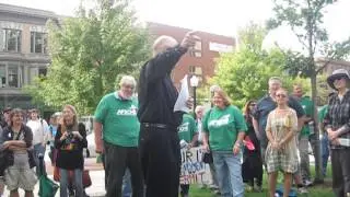 AFSME President, Lee Saunders Attends Solidarity Sing Along