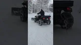 Vinterklar El ATV plogpaket ing&aring;r #atv #fyrhjuling #elatv #haloepower #offroad #quad #snowplow #plog